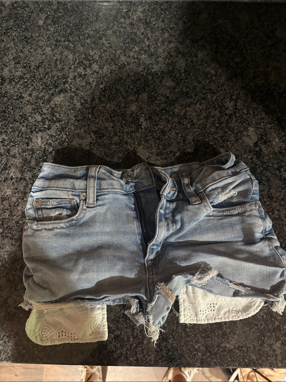 American eagle Jean shorts with flower pockets size 000